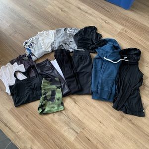 Zyia lot of clothes size xs or 2 - bundle has 13 pieces